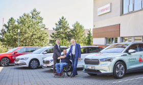Škoda Auto podporuje Centrum Paraple