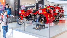 Výstava motocyklů Ducaty v obchodním centru Arkády Pankrác pokračuje...