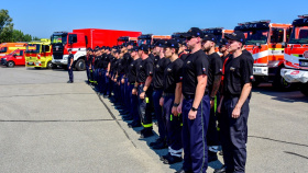 Čeští hasiči a záchranáři vyrazili na pomoc Řecku
