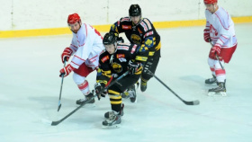 Sev.en Hockey Cup zatím vedou Pardubice se Zlínem